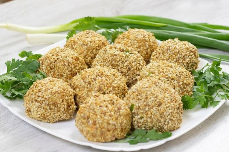 10 яскравих та смачних рецептів крабових кульок