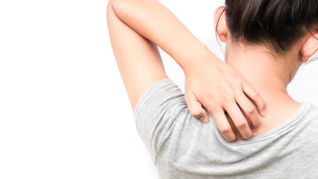 Тлумачення прикмети про чесалку в спині - за місцем сверблячки