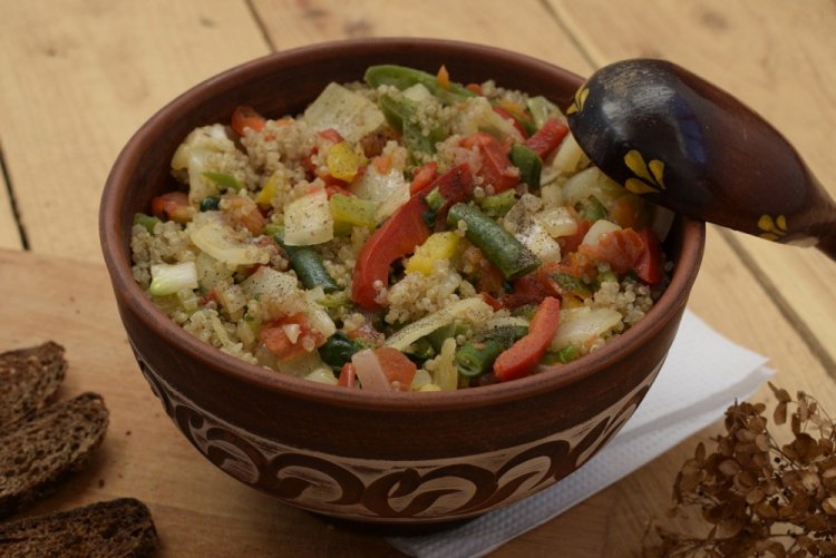 15 найкращих гарнірів з кіноа на кожен день