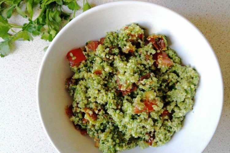 15 найкращих гарнірів з кіноа на кожен день