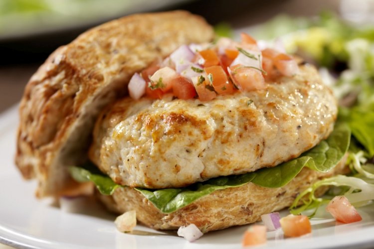 Котлети для бургерів: 15 найкращих рецептів у домашніх умовах