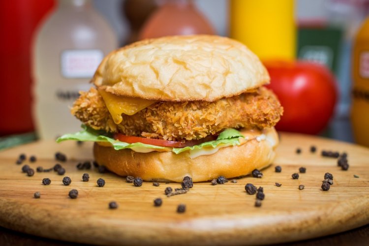 Котлети для бургерів: 15 найкращих рецептів у домашніх умовах