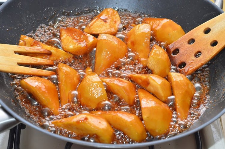 20 десертів із груші, перед якими складно встояти