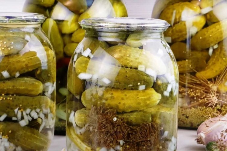 Корнішони на зиму: 12 найпростіших і найсмачніших рецептів