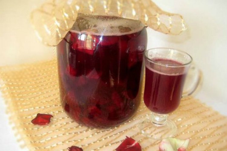 10 чудових способів приготувати буряковий квас