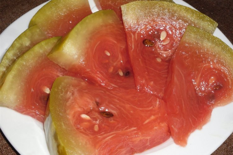 20 чудових рецептів з кавуна для літа і не тільки