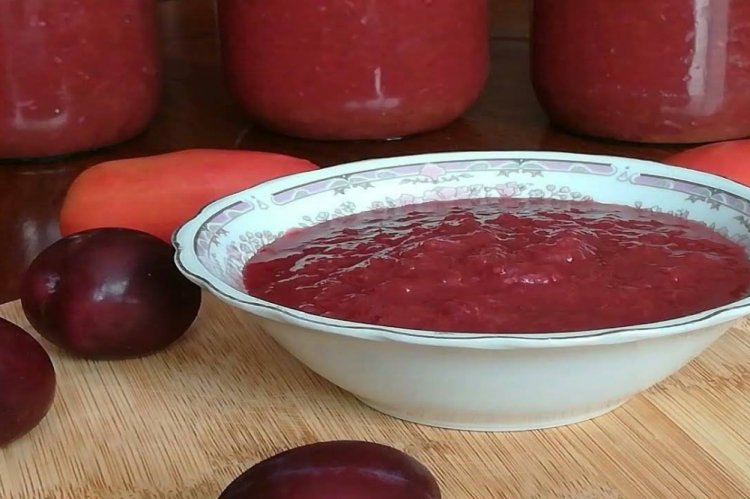 10 оригінальних рецептів кетчупу з кабачків
