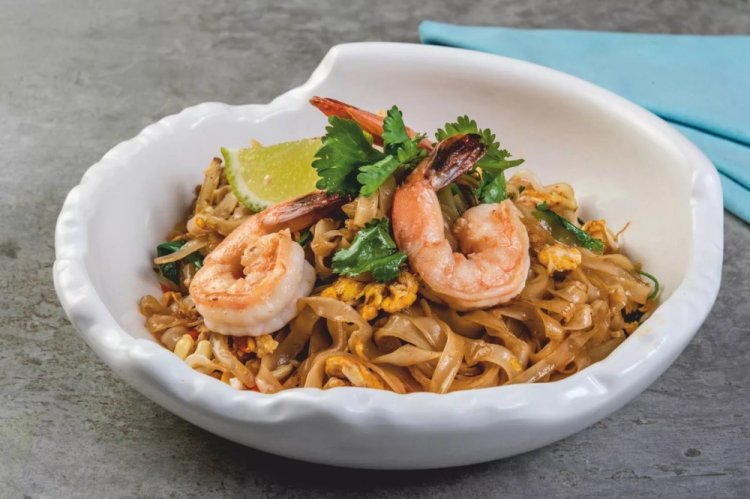 10 оригінальних рецептів локшини вок з креветками