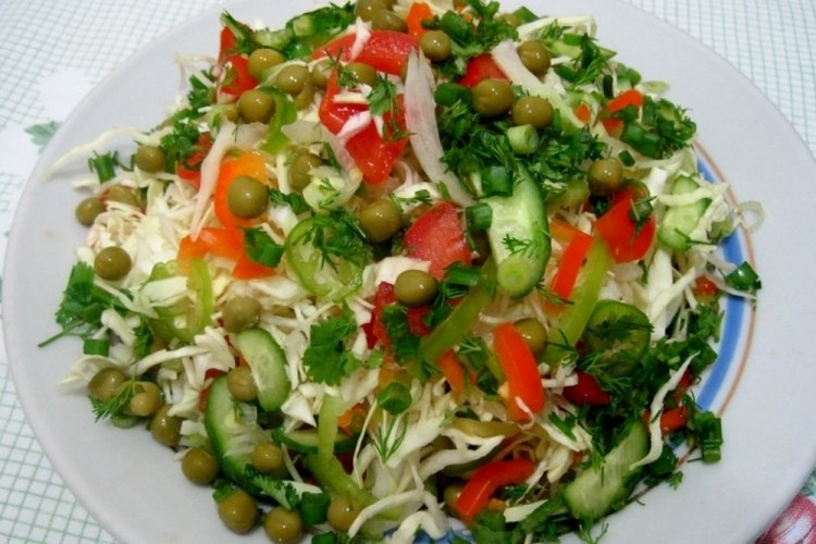 20 вегетаріанських салатів, які припадуть до смаку кожному