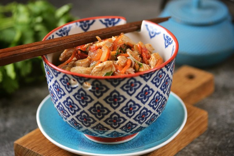 15 рецептів з рисовою локшиною, які припадуть до смаку кожному