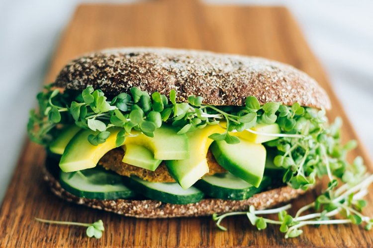 15 рецептів з крес-салатом, які урізноманітнять твій звичний раціон