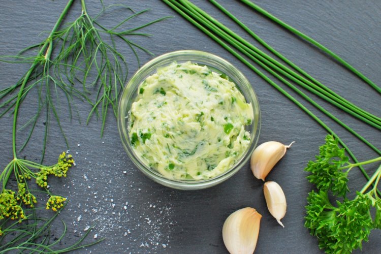 6 найкращих рецептів, як заморозити зелену цибулю на зиму