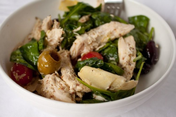 12 салатів з артишоками, які урізноманітнять звичний раціон