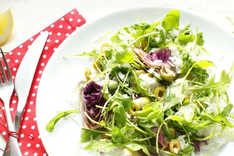 12 салатів з артишоками, які урізноманітнять звичний раціон