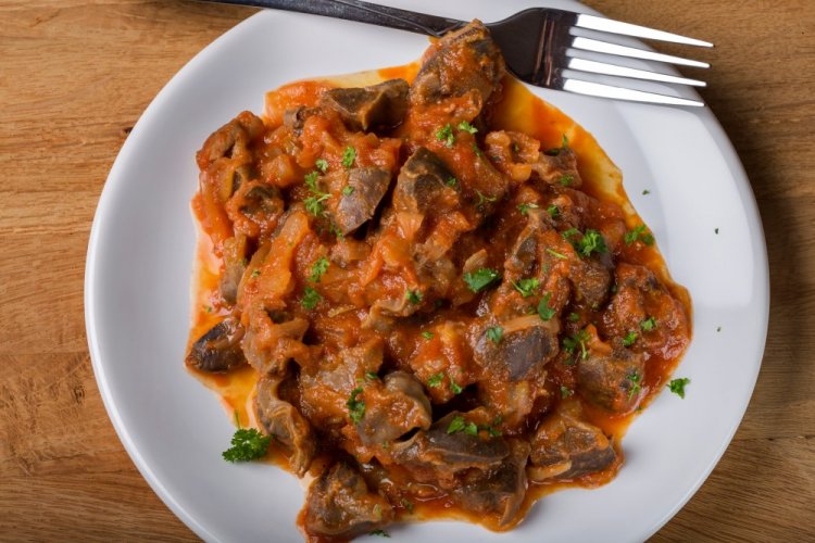 8 відмінних рецептів курячої печінки у сметані на сковороді