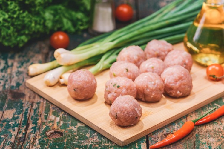 Тефтелі для заморозки: 8 найпростіших і найшвидших рецептів