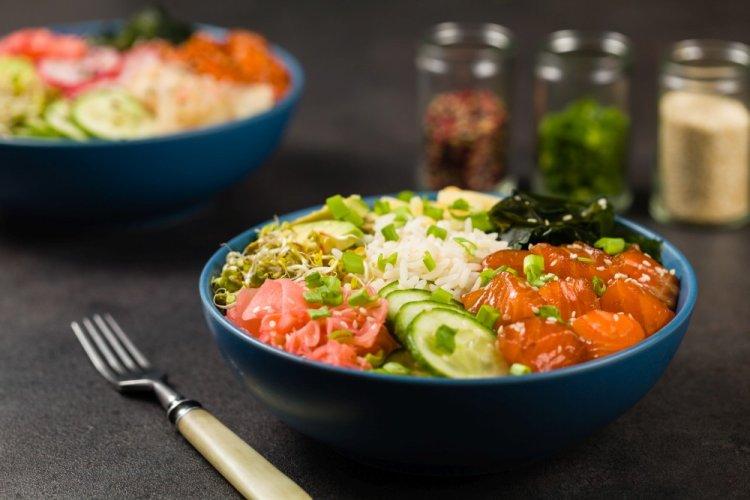 12 легких та корисних рецептів боулів з лососем