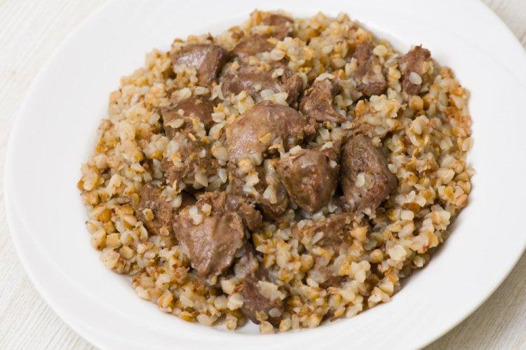 10 простих і неймовірно смачних рецептів гречки в аерогрилі