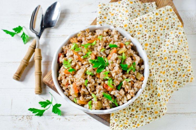 10 простих і неймовірно смачних рецептів гречки в аерогрилі